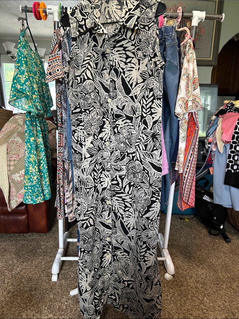 Carolina Colours Black & White Maxi Dress - Sleeveless Collared Style Size 12